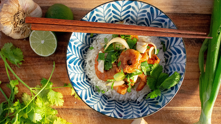 Crevettes au gingembre et citron vert (recette thaïlandaise)