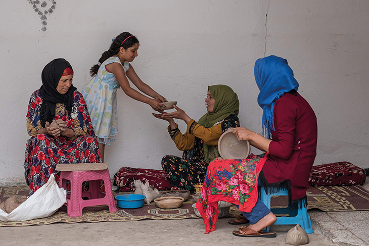 Potières à Sejnane Solidarité Laïque Tunisie